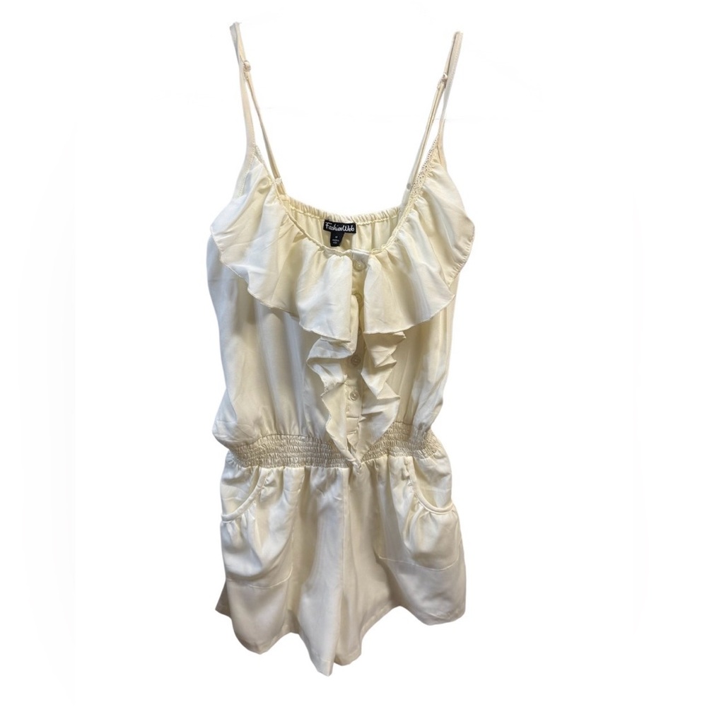 NWT Fashion Web Ruffled Sleeveless Romper in Cream